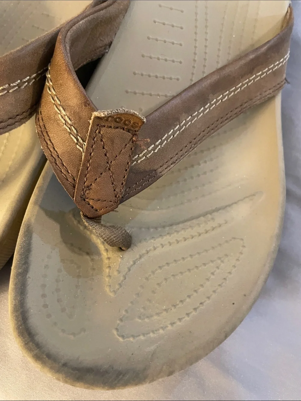 Croc flip flops Men’s size 12